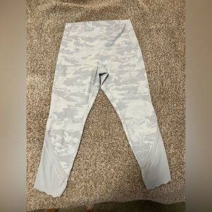 Lululemon, gray and dark gray camo print tights size 12